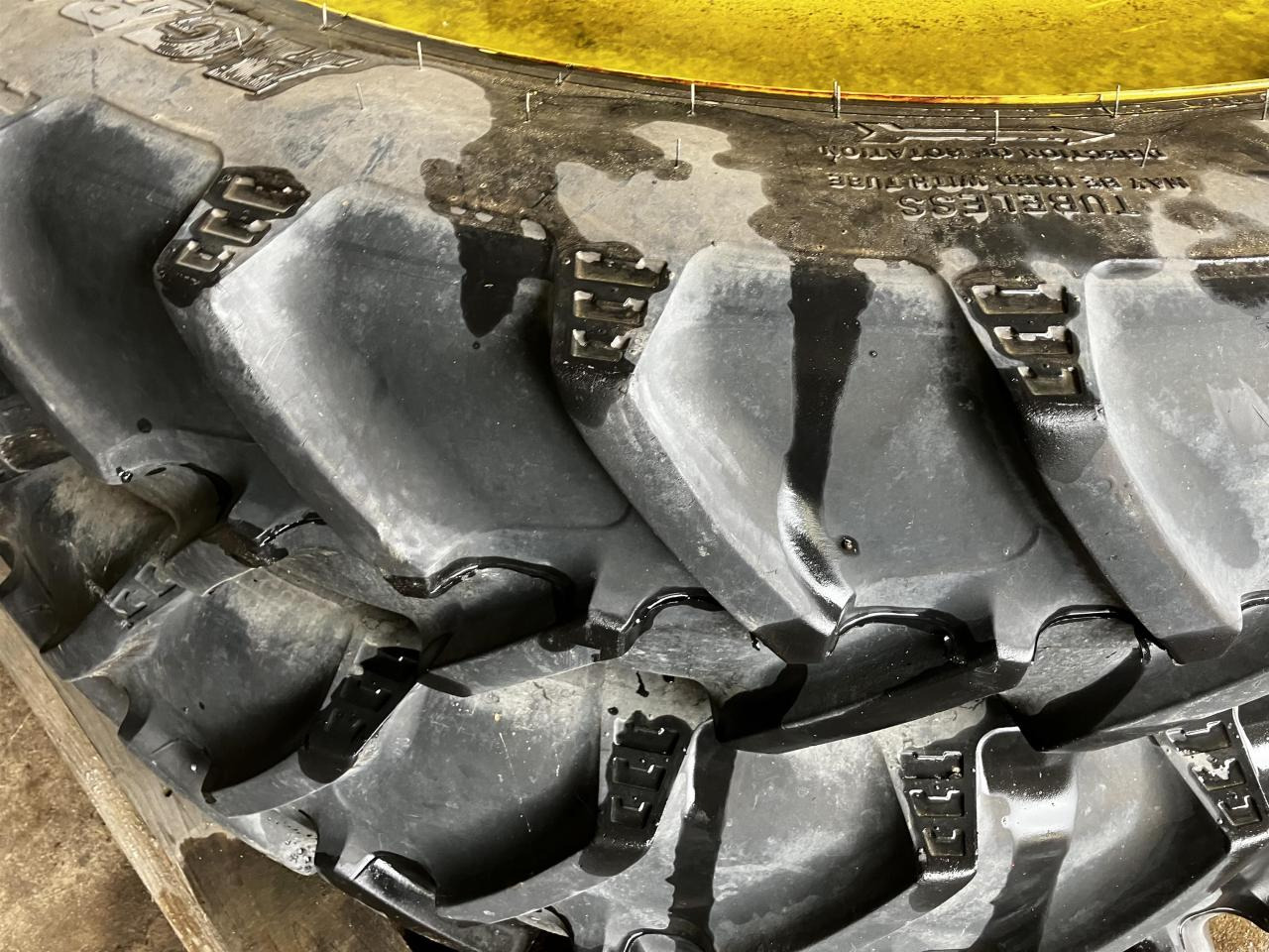 BKT 270/95R48 - Rehv - Põllutööseade: pilt 3 BKT 270/95R48 - Rehv - Põllutööseade: pilt 3