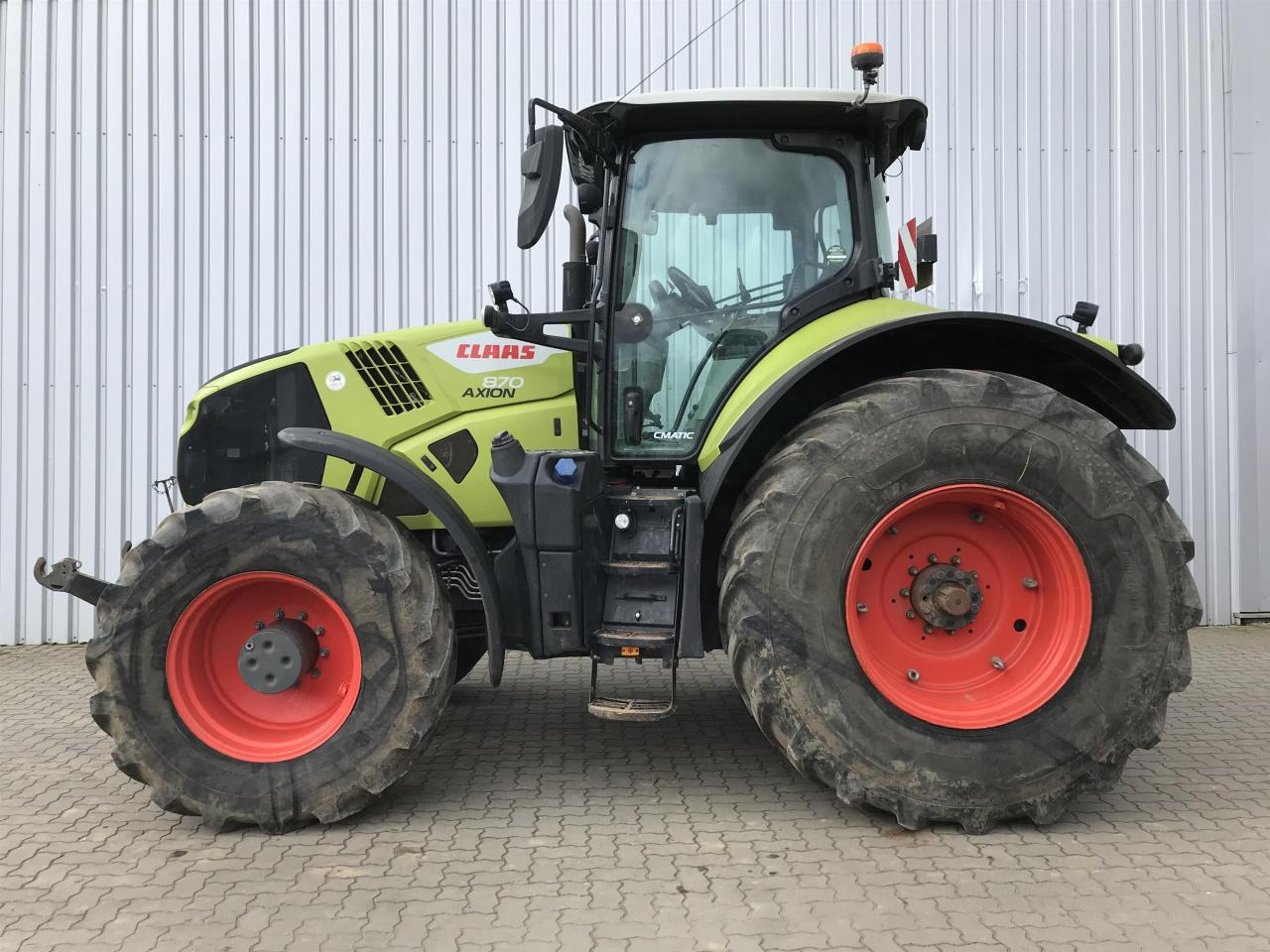 CLAAS Axion 870 - Traktor: pilt 1 CLAAS Axion 870 - Traktor: pilt 1