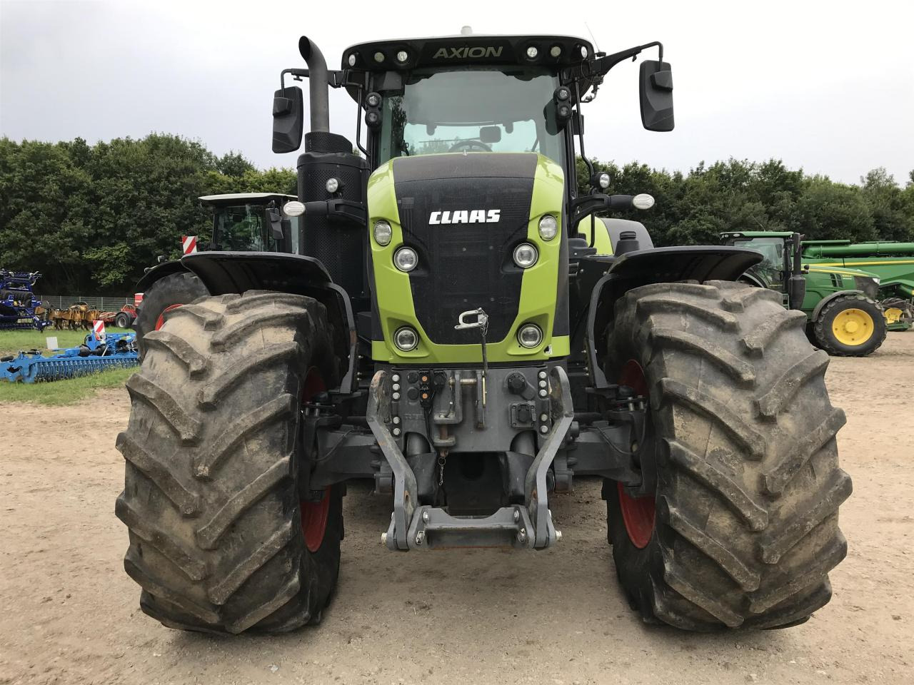 CLAAS Axion 920 - Traktor: pilt 3 CLAAS Axion 920 - Traktor: pilt 3