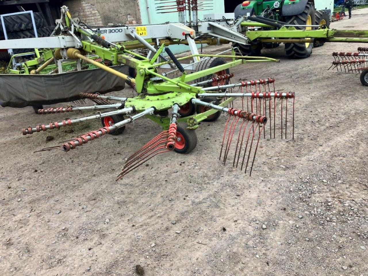 CLAAS Liner 3000 - Kaarutaja/ Reha: pilt 2 CLAAS Liner 3000 - Kaarutaja/ Reha: pilt 2