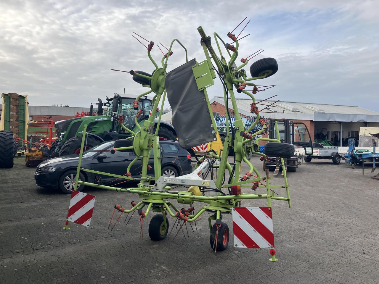 CLAAS Volto 64 - Kaarutaja/ Reha: pilt 3 CLAAS Volto 64 - Kaarutaja/ Reha: pilt 3
