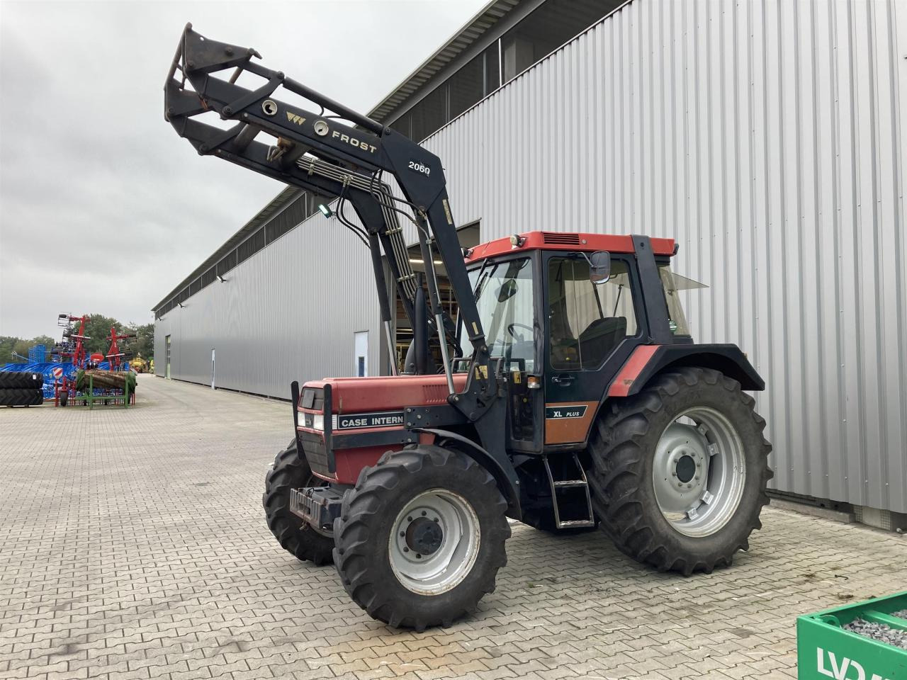 Case-IH 844 XL Plus - Traktor: pilt 1 Case-IH 844 XL Plus - Traktor: pilt 1