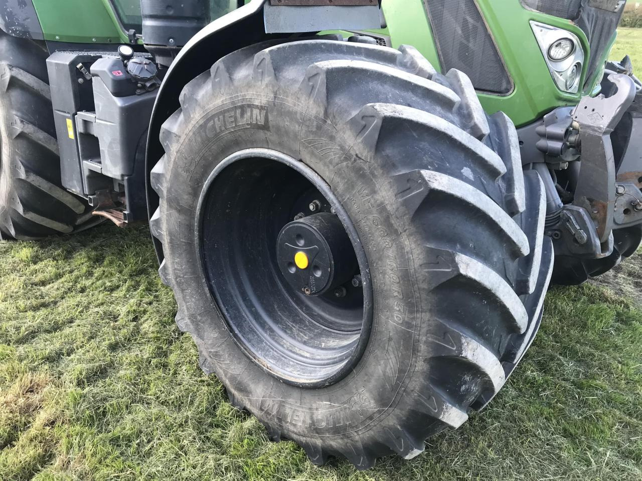 Traktor Fendt 724 Vario Profi Plus: pilt 13