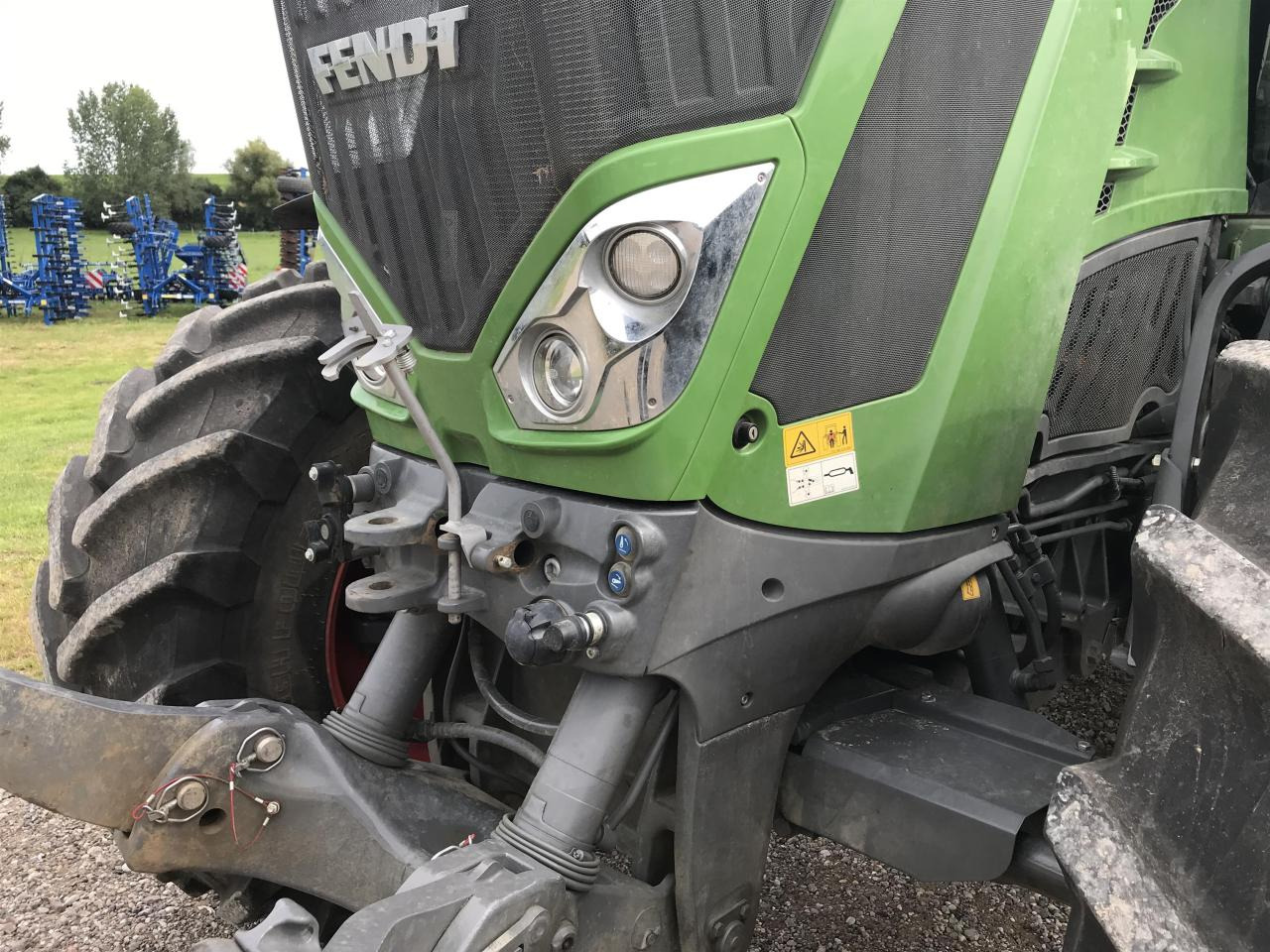 Fendt 828 Vario Profi Plus - Traktor: pilt 5 Fendt 828 Vario Profi Plus - Traktor: pilt 5