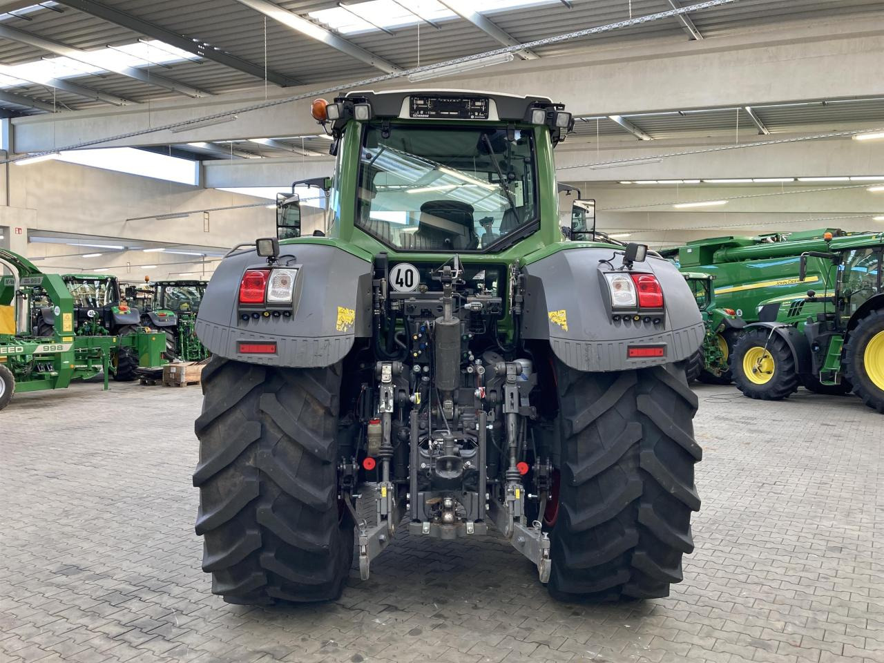Fendt 933 Vario Profi Plus - Traktor: pilt 5 Fendt 933 Vario Profi Plus - Traktor: pilt 5