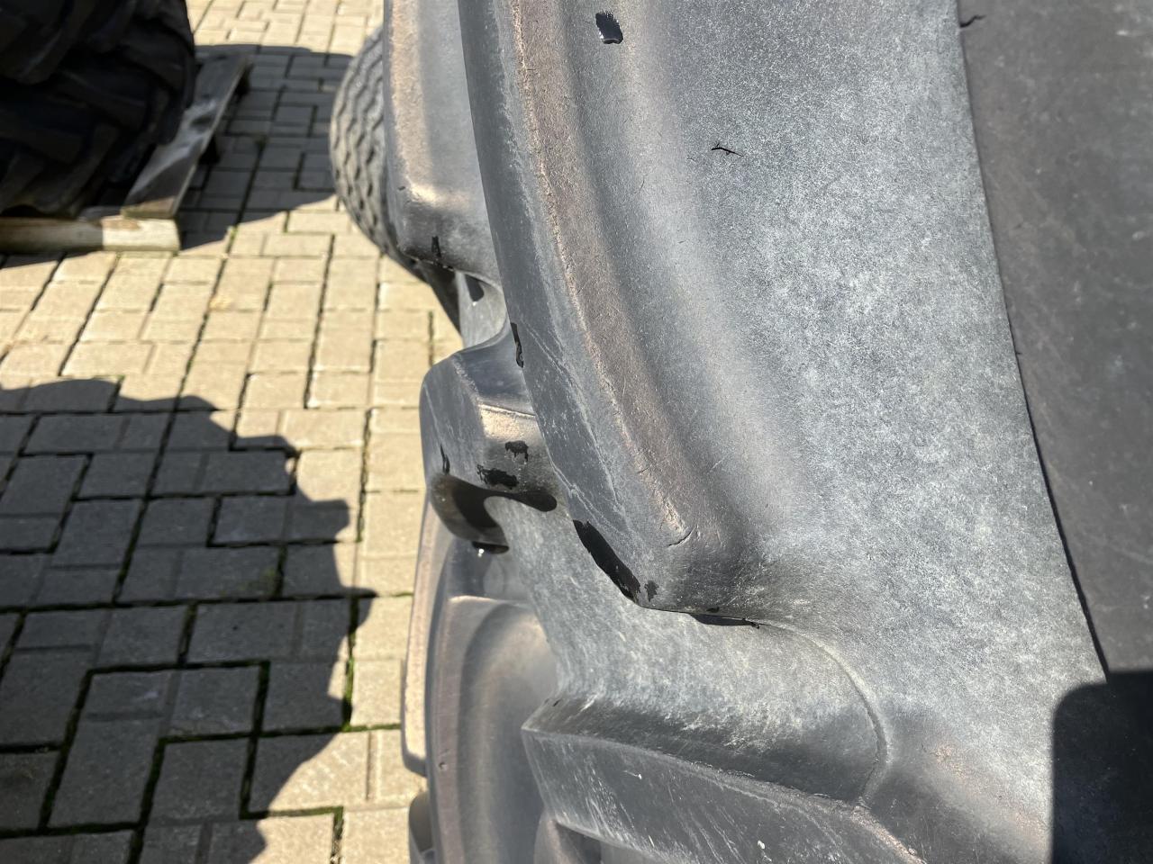 Firestone 600/70R30 - Rehv - Põllutööseade: pilt 5 Firestone 600/70R30 - Rehv - Põllutööseade: pilt 5
