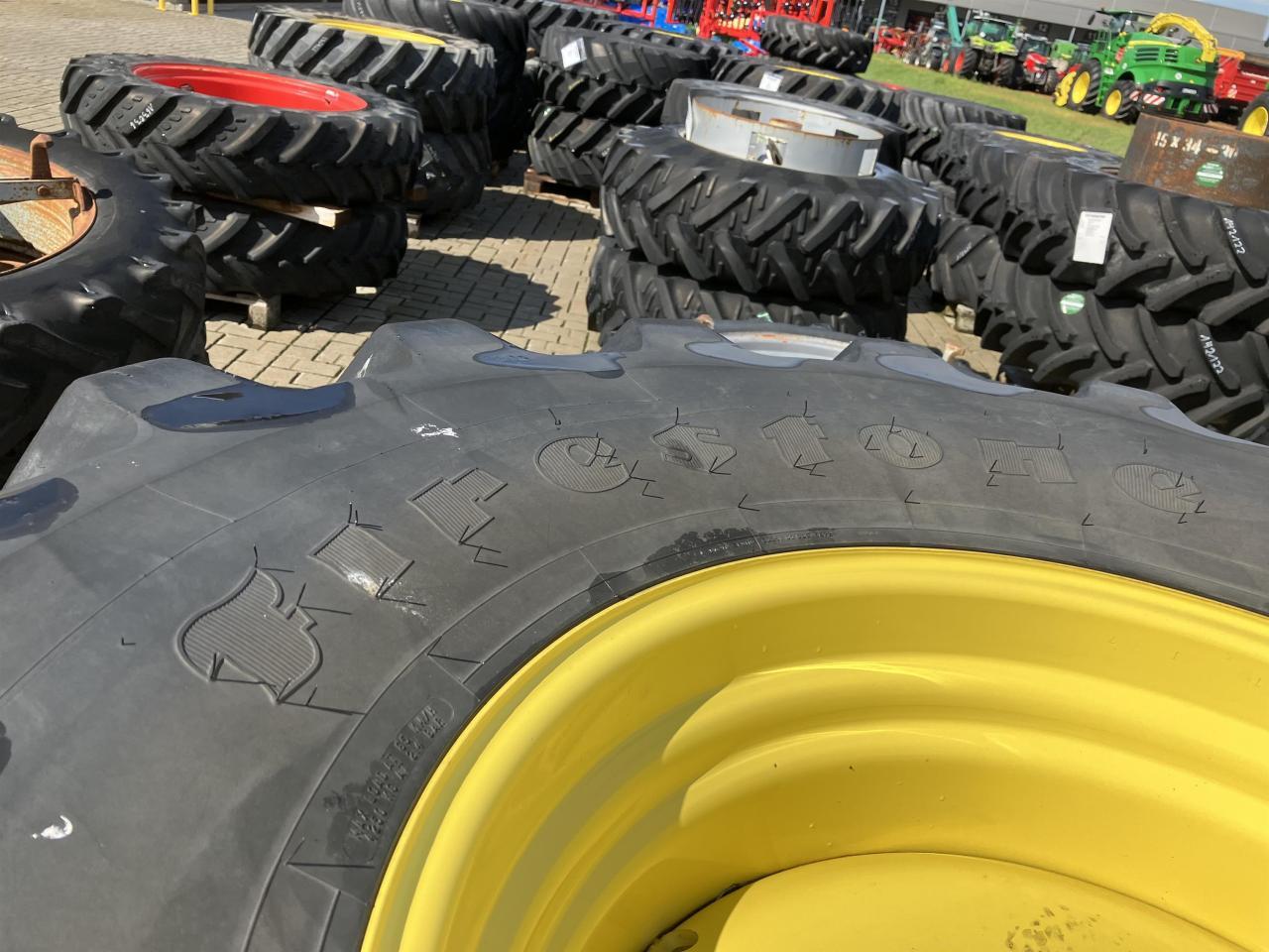 Firestone 600/70R30 - Rehv - Põllutööseade: pilt 2 Firestone 600/70R30 - Rehv - Põllutööseade: pilt 2