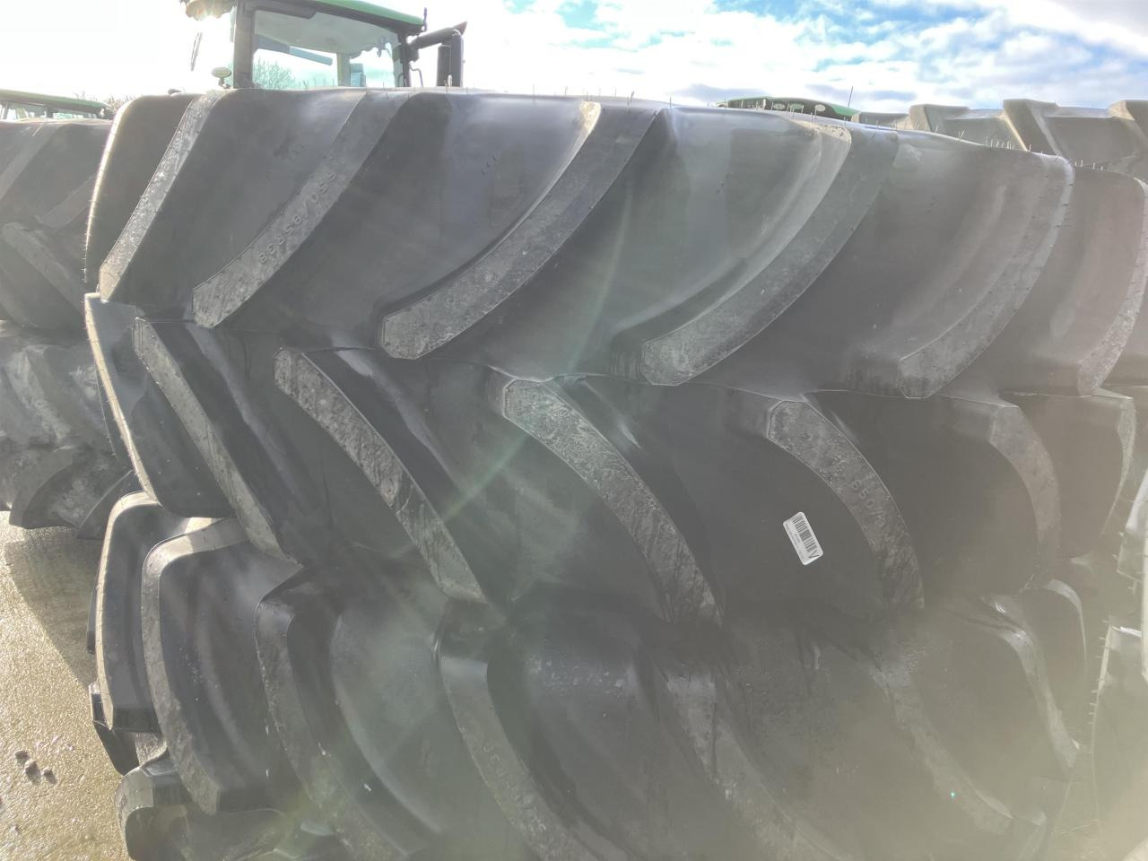 Firestone 650/85R38 - Rehv - Põllutööseade: pilt 1 Firestone 650/85R38 - Rehv - Põllutööseade: pilt 1
