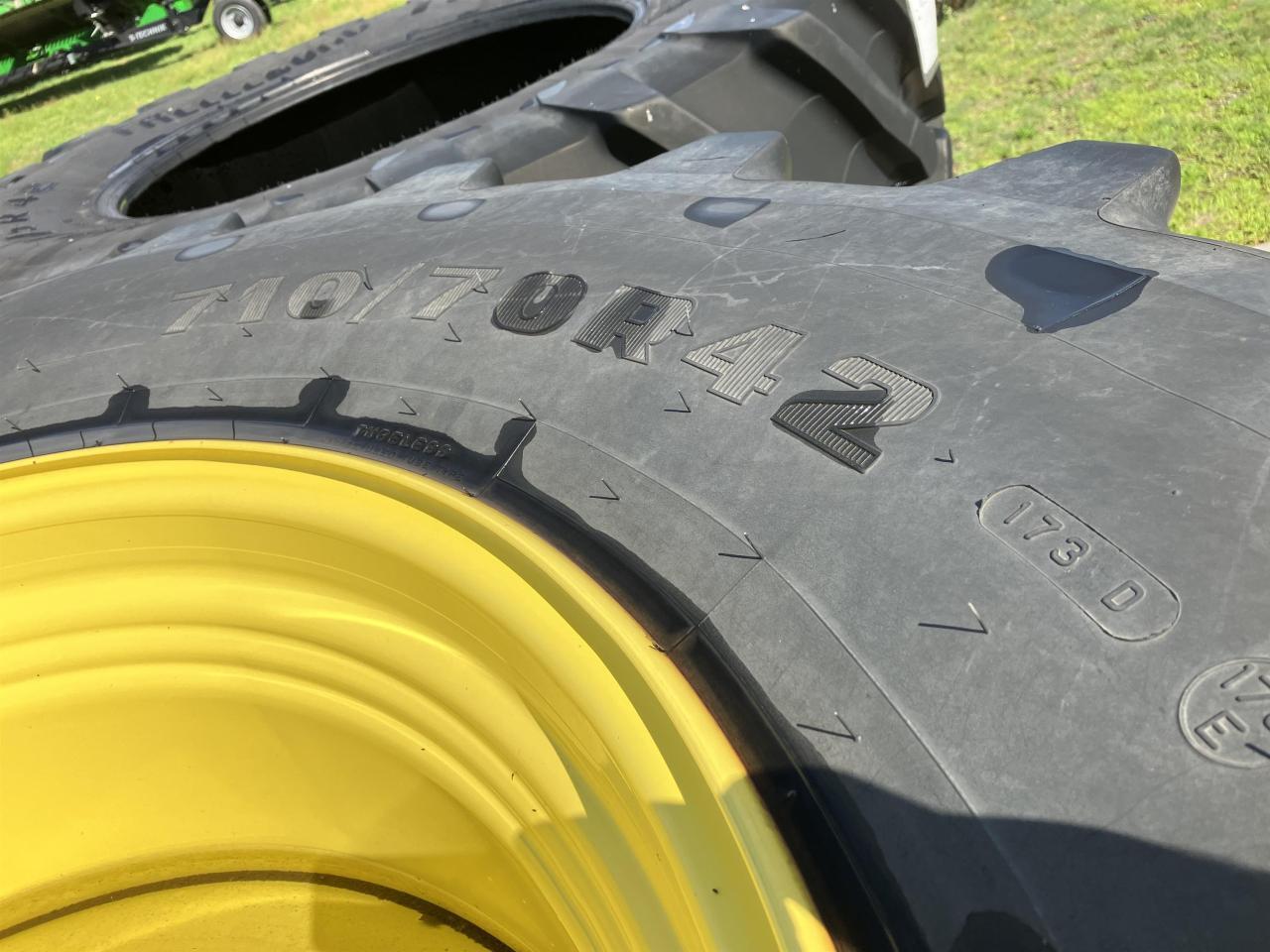 Firestone 710/70R42 - Rehv - Põllutööseade: pilt 3 Firestone 710/70R42 - Rehv - Põllutööseade: pilt 3