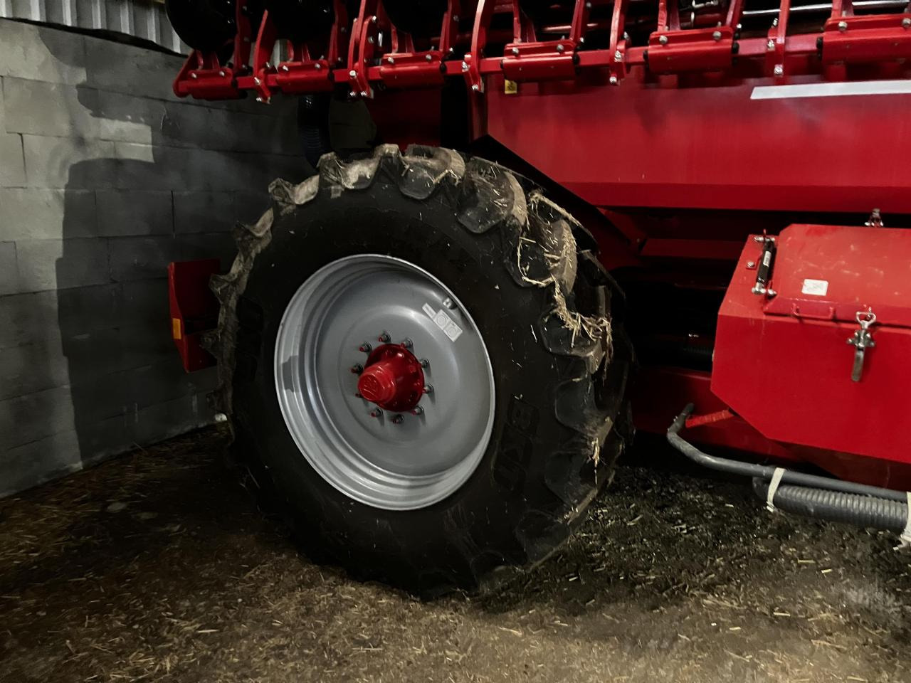 Horsch Maestro 18 SX - Täppiskülvimasin: pilt 3 Horsch Maestro 18 SX - Täppiskülvimasin: pilt 3