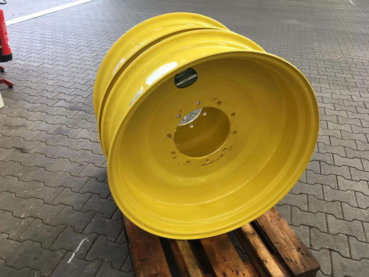 John Deere 10x34 - Rehv - Põllutööseade: pilt 1 John Deere 10x34 - Rehv - Põllutööseade: pilt 1