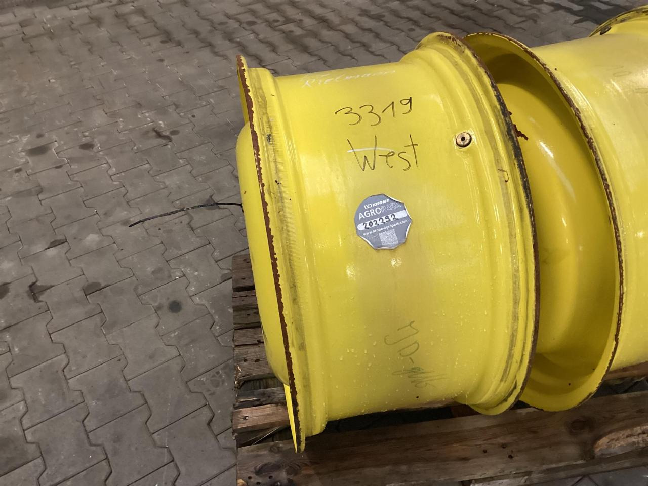 John Deere 15x30 - Rehv - Põllutööseade: pilt 2 John Deere 15x30 - Rehv - Põllutööseade: pilt 2