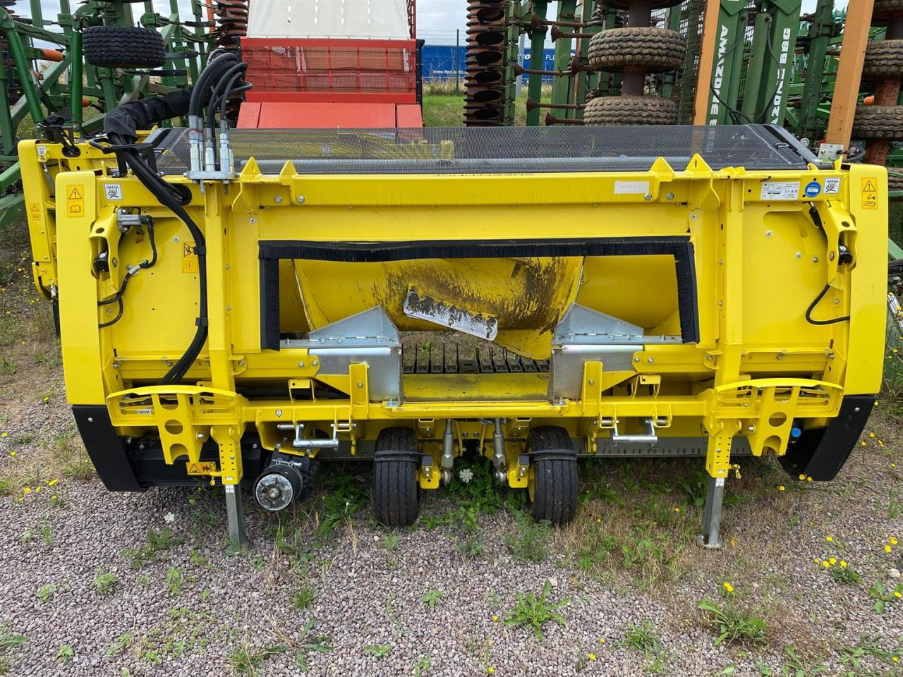 John Deere 30R - Saagikoristusmasina lisa: pilt 4 John Deere 30R - Saagikoristusmasina lisa: pilt 4