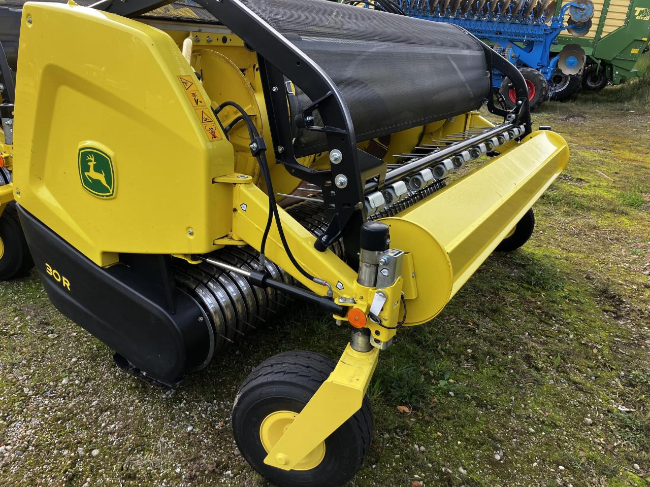 John Deere 30R - Saagikoristusmasina lisa: pilt 1 John Deere 30R - Saagikoristusmasina lisa: pilt 1