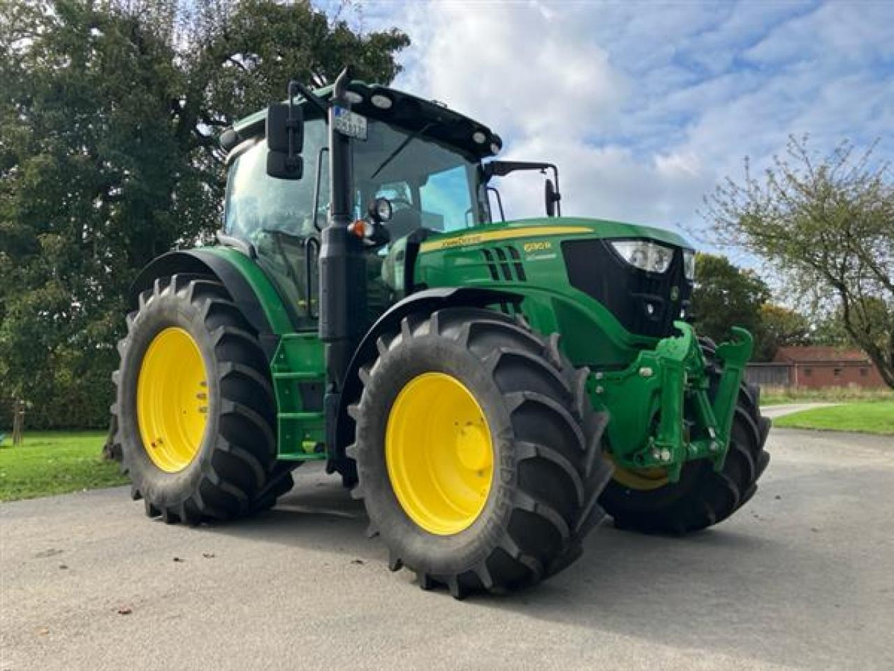 John Deere 6130R - Traktor: pilt 2 John Deere 6130R - Traktor: pilt 2