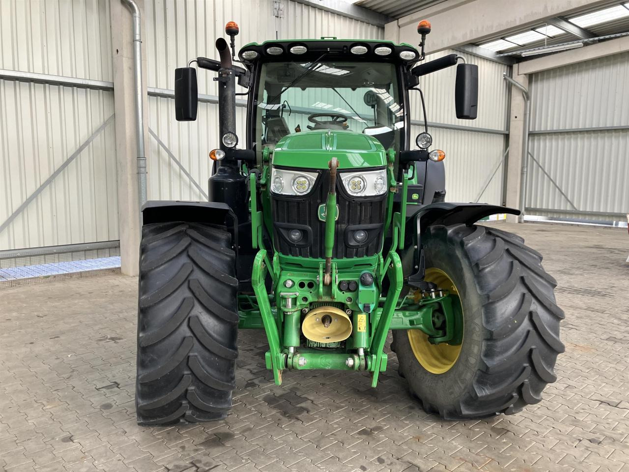 John Deere 6155R - Traktor: pilt 3 John Deere 6155R - Traktor: pilt 3