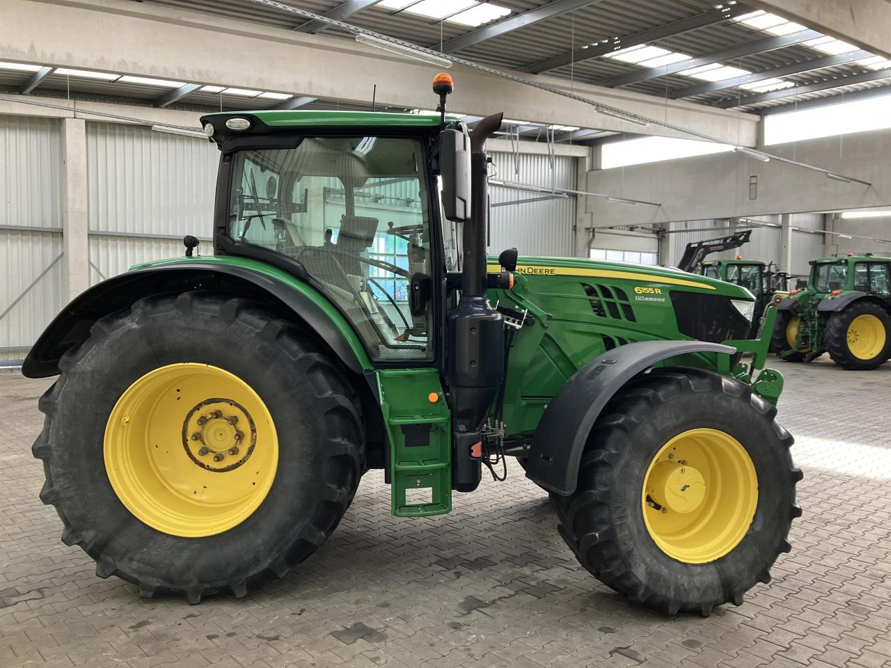 John Deere 6155R - Traktor: pilt 4 John Deere 6155R - Traktor: pilt 4