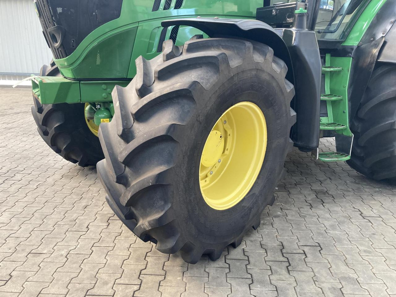 John Deere 6170R - Traktor: pilt 2 John Deere 6170R - Traktor: pilt 2