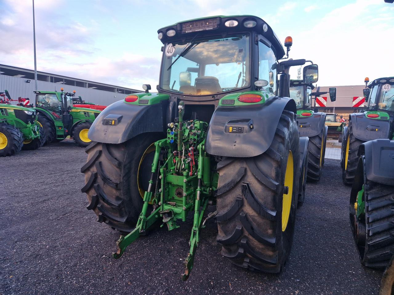 John Deere 6170R - Traktor: pilt 2 John Deere 6170R - Traktor: pilt 2