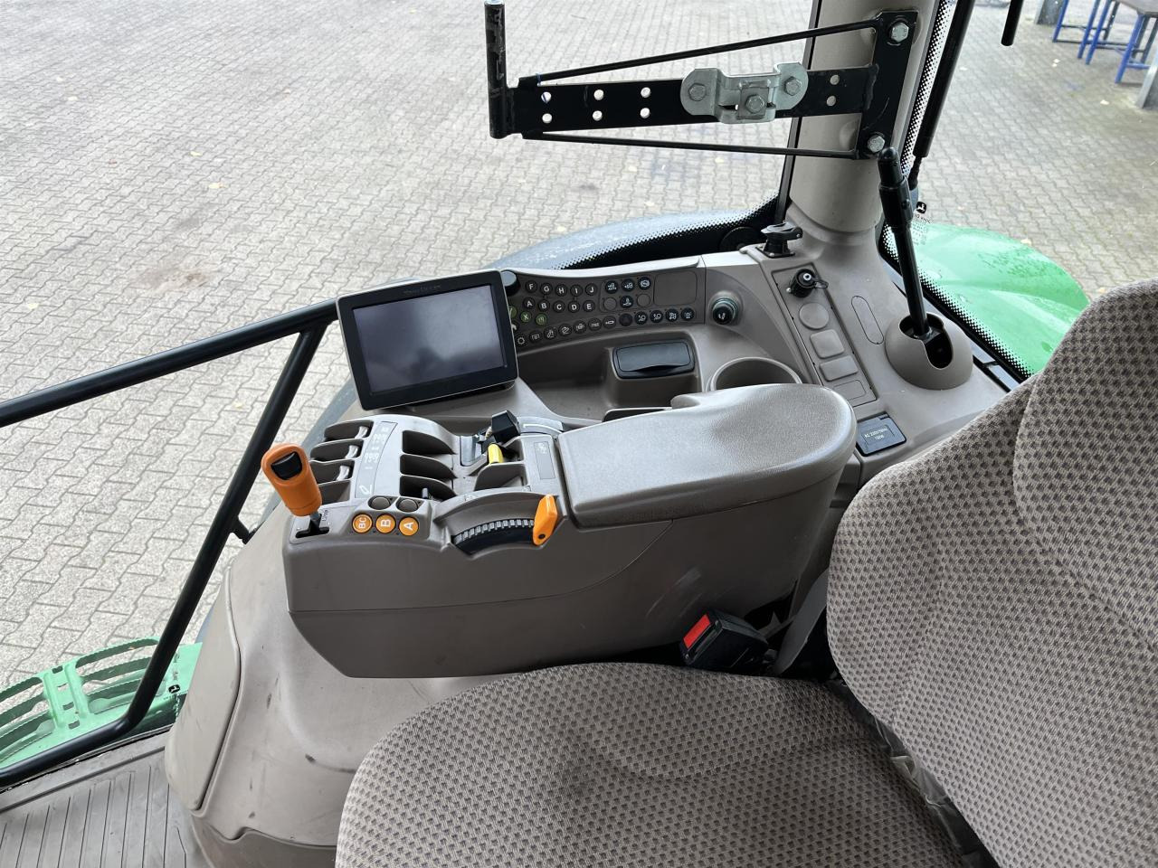 John Deere 6190R liising John Deere 6190R: pilt 10 John Deere 6190R liising John Deere 6190R: pilt 10