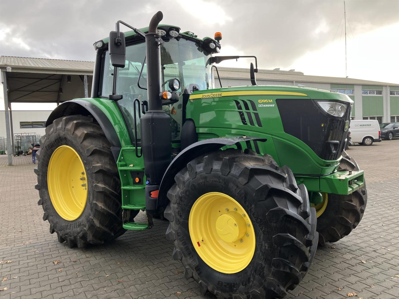 John Deere 6195M - Traktor: pilt 1 John Deere 6195M - Traktor: pilt 1