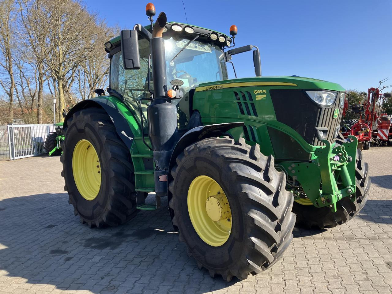 John Deere 6195R - Traktor: pilt 1 John Deere 6195R - Traktor: pilt 1