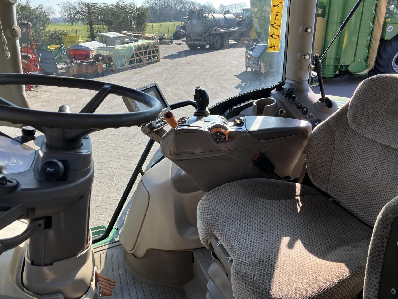 John Deere 6195R - Traktor: pilt 4 John Deere 6195R - Traktor: pilt 4