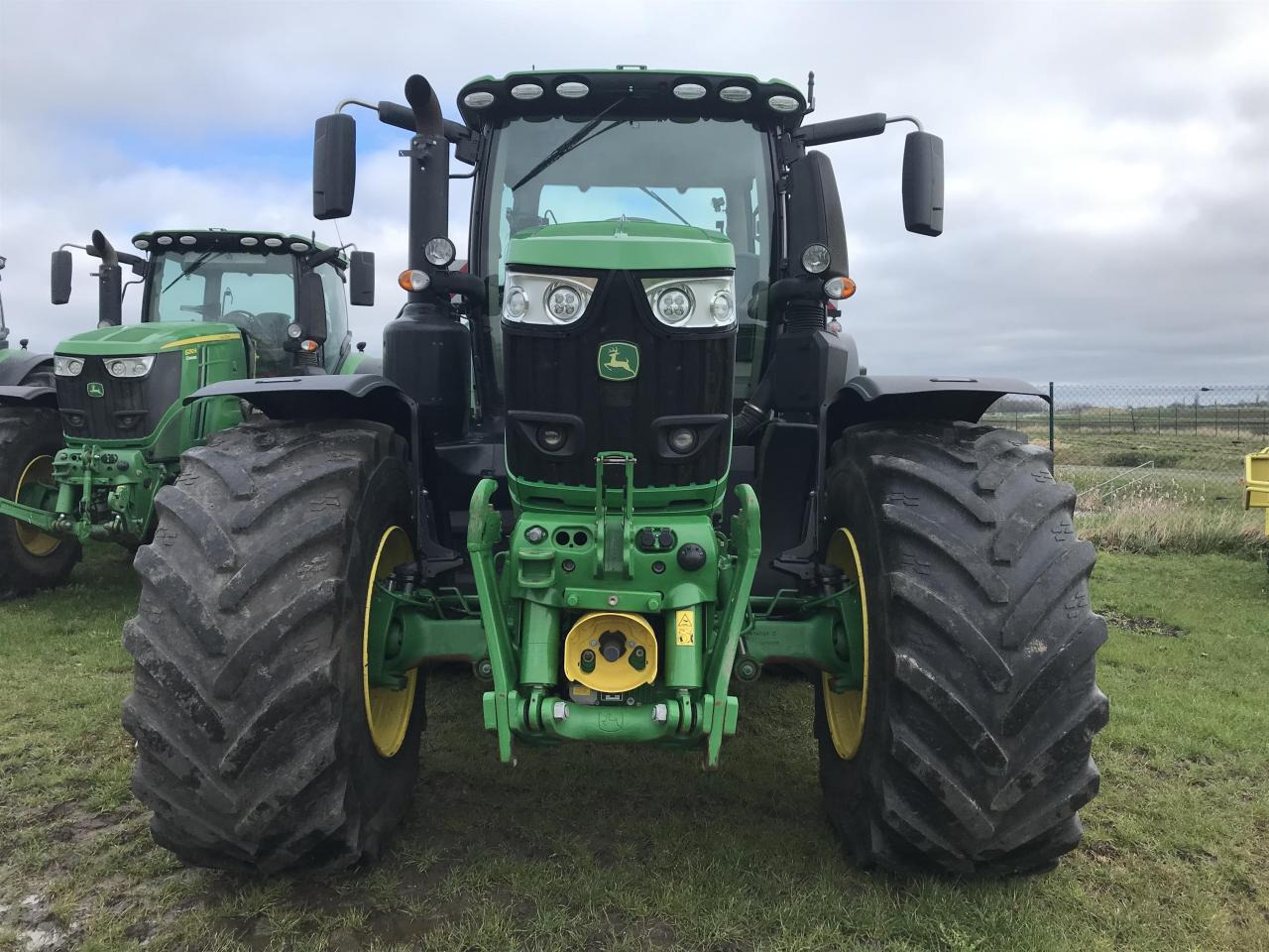 John Deere 6250R - Traktor: pilt 3 John Deere 6250R - Traktor: pilt 3