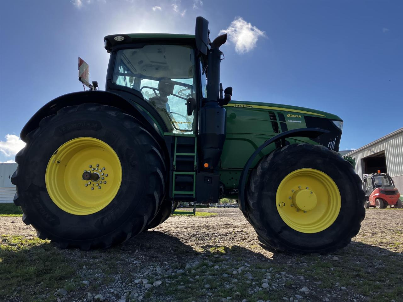 John Deere 6250R - Traktor: pilt 1 John Deere 6250R - Traktor: pilt 1