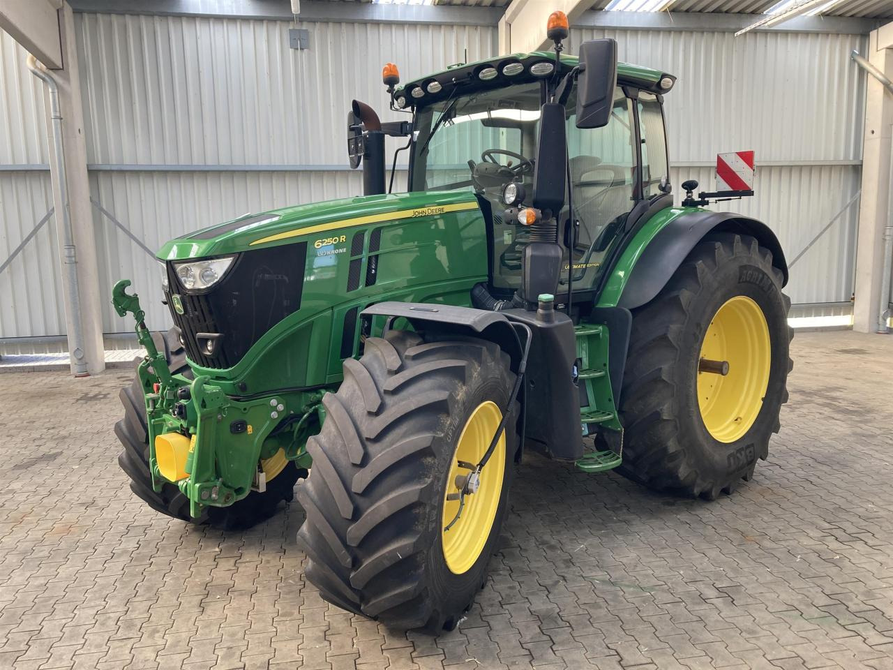 John Deere 6250R - Traktor: pilt 1 John Deere 6250R - Traktor: pilt 1
