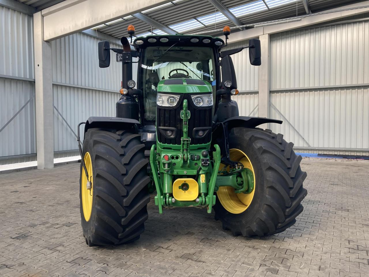 John Deere 6250R - Traktor: pilt 4 John Deere 6250R - Traktor: pilt 4