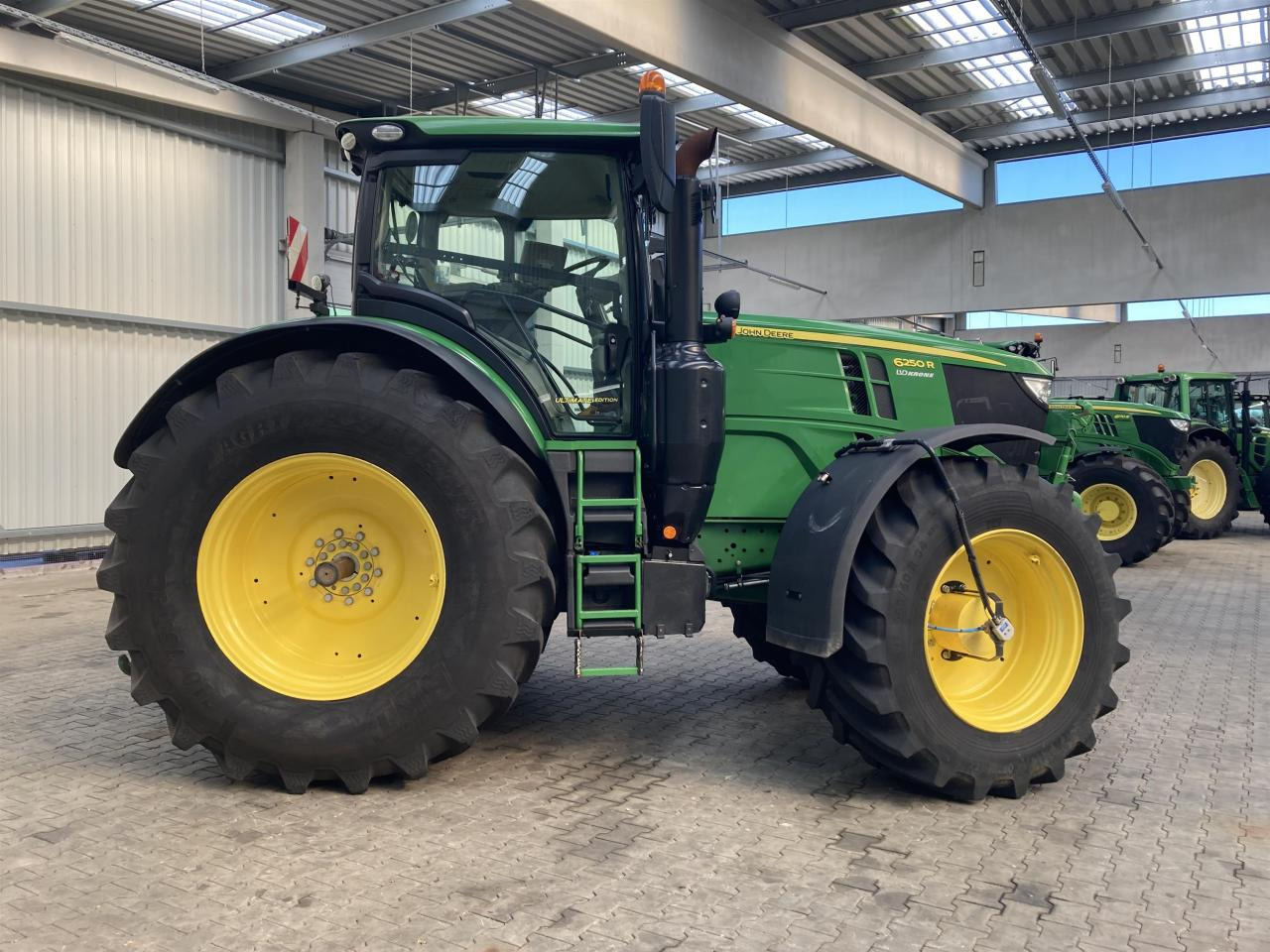 John Deere 6250R - Traktor: pilt 5 John Deere 6250R - Traktor: pilt 5