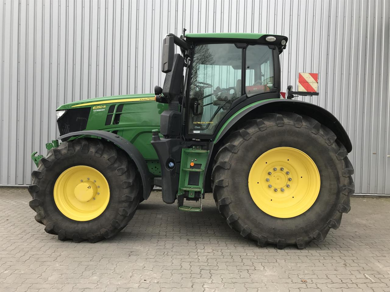 John Deere 6250R - Traktor: pilt 1 John Deere 6250R - Traktor: pilt 1