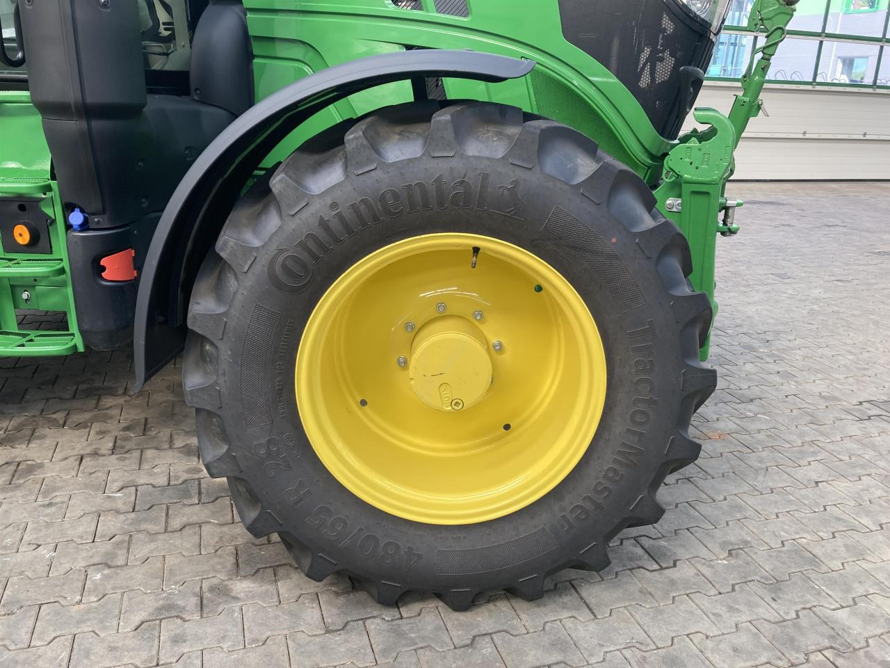 John Deere 6R 110 - Traktor: pilt 4 John Deere 6R 110 - Traktor: pilt 4