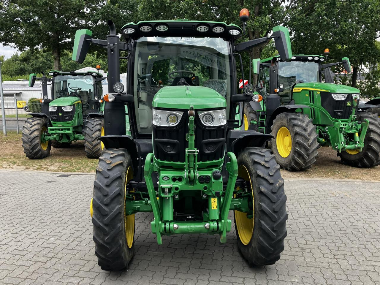 John Deere 6R 130 - Traktor: pilt 3 John Deere 6R 130 - Traktor: pilt 3