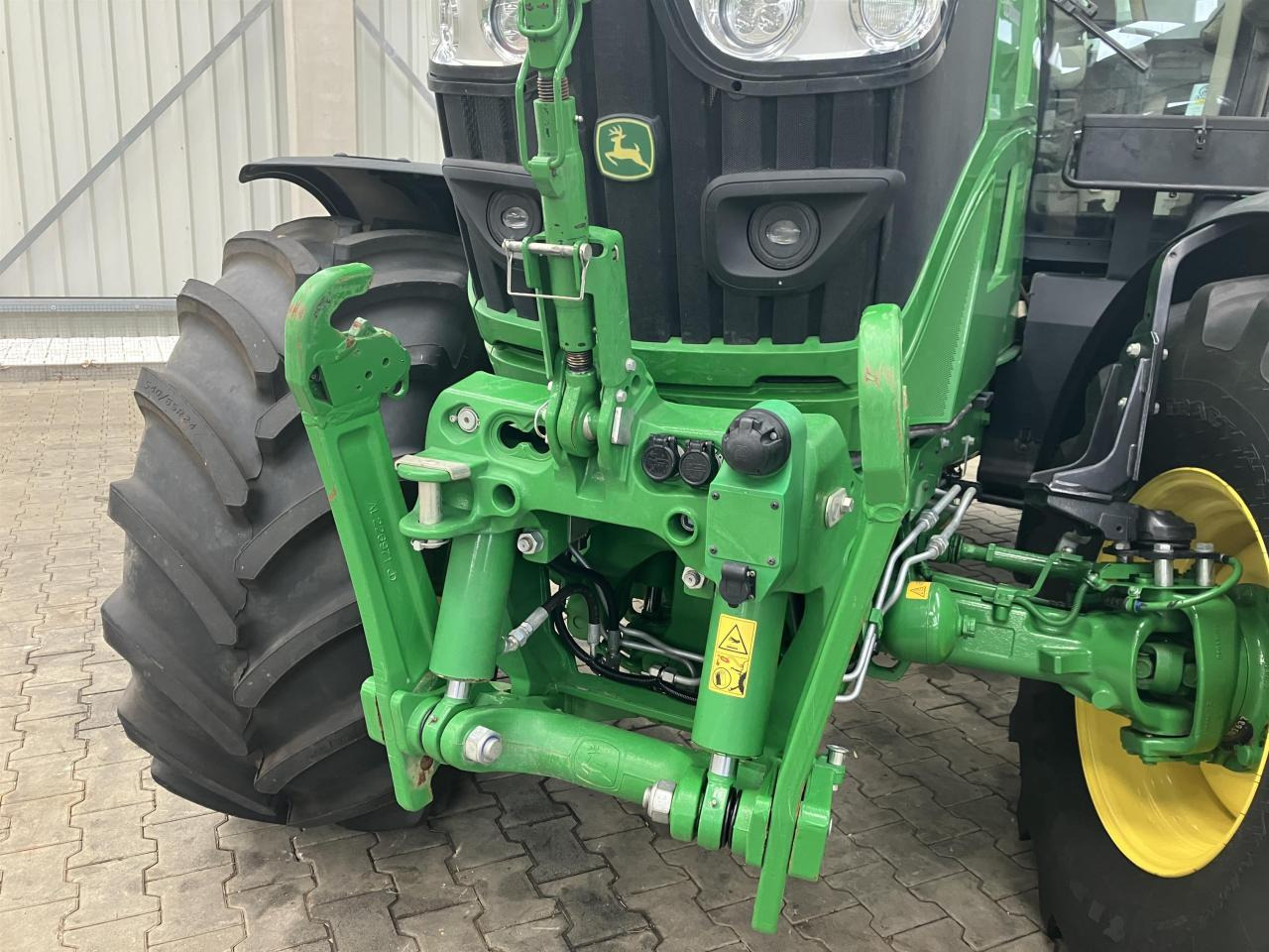John Deere 6R 140 - Traktor: pilt 3 John Deere 6R 140 - Traktor: pilt 3