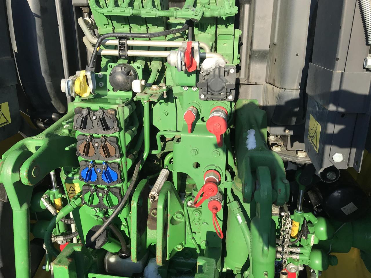 John Deere 6R 140 - Traktor: pilt 4 John Deere 6R 140 - Traktor: pilt 4