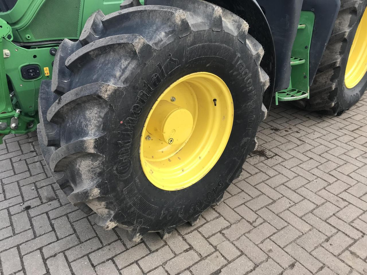 John Deere 6R 140 - Traktor: pilt 5 John Deere 6R 140 - Traktor: pilt 5