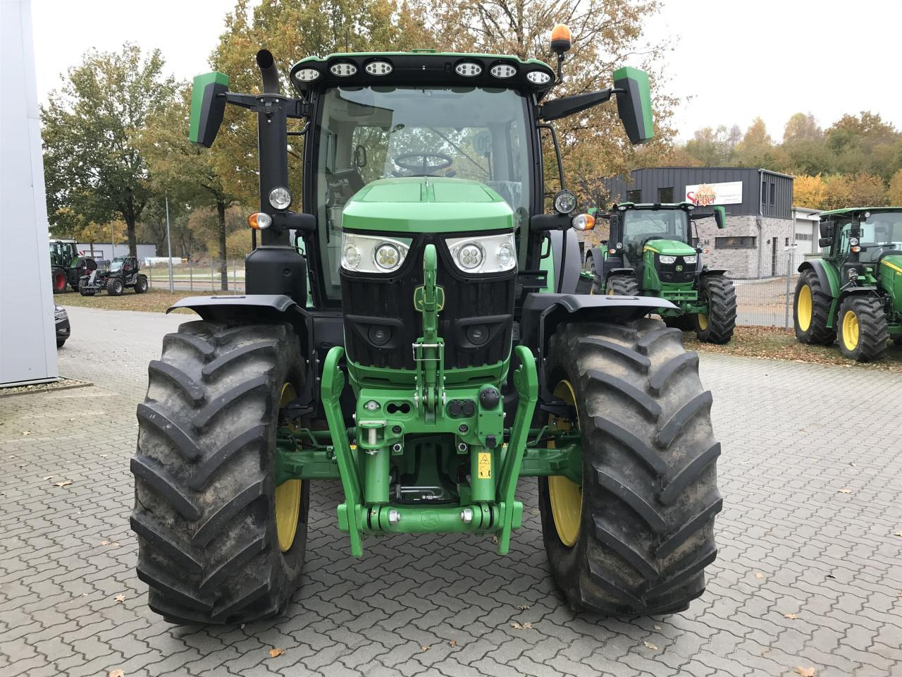 John Deere 6R 155 - Traktor: pilt 3 John Deere 6R 155 - Traktor: pilt 3
