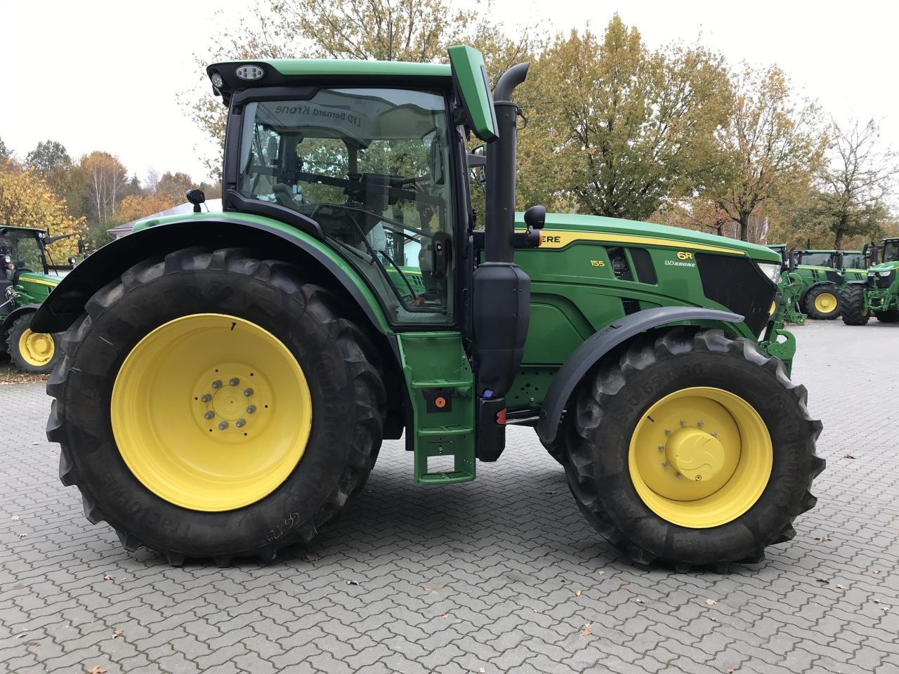 John Deere 6R 155 - Traktor: pilt 2 John Deere 6R 155 - Traktor: pilt 2