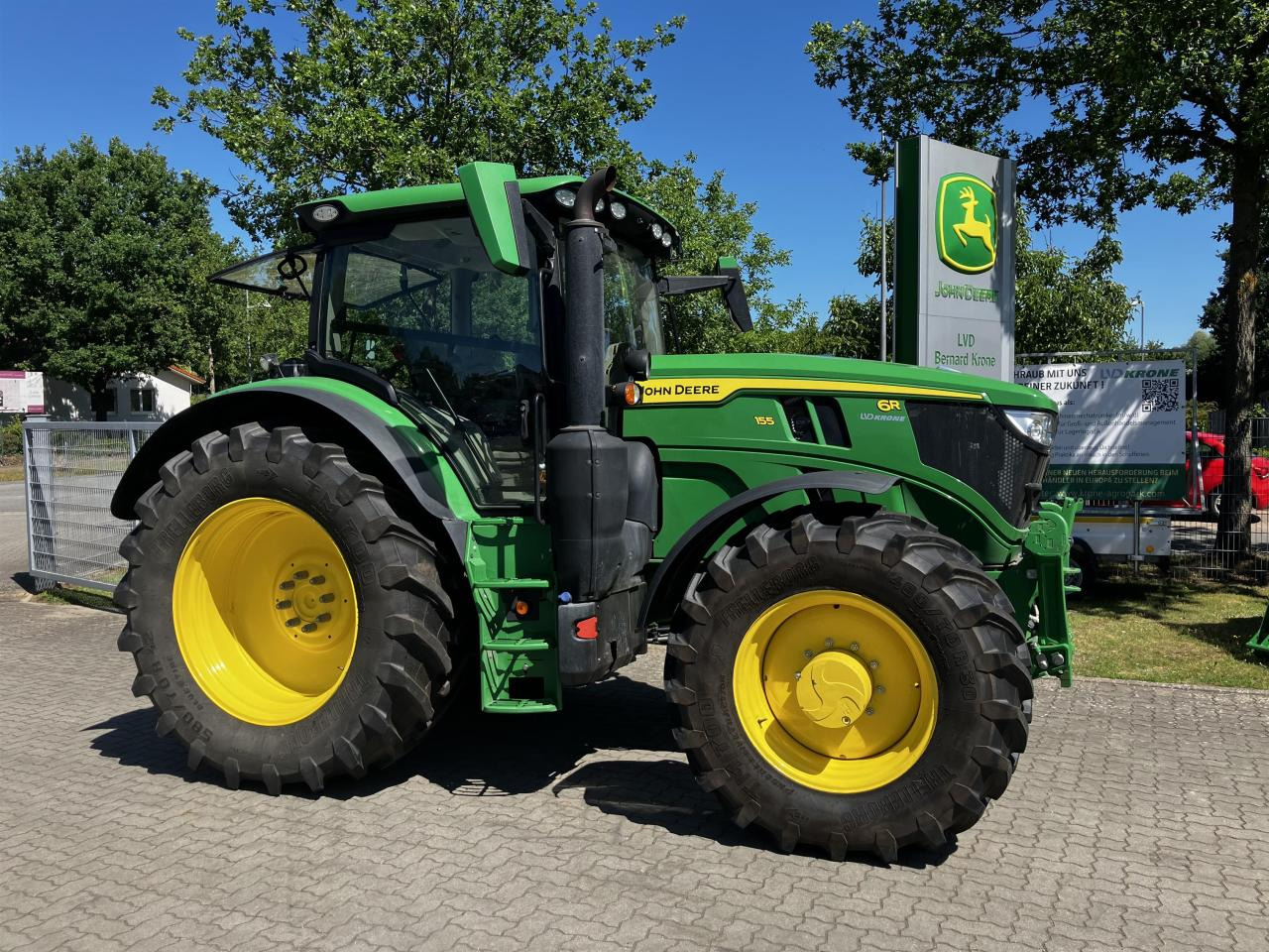 John Deere 6R 155 - Traktor: pilt 2 John Deere 6R 155 - Traktor: pilt 2