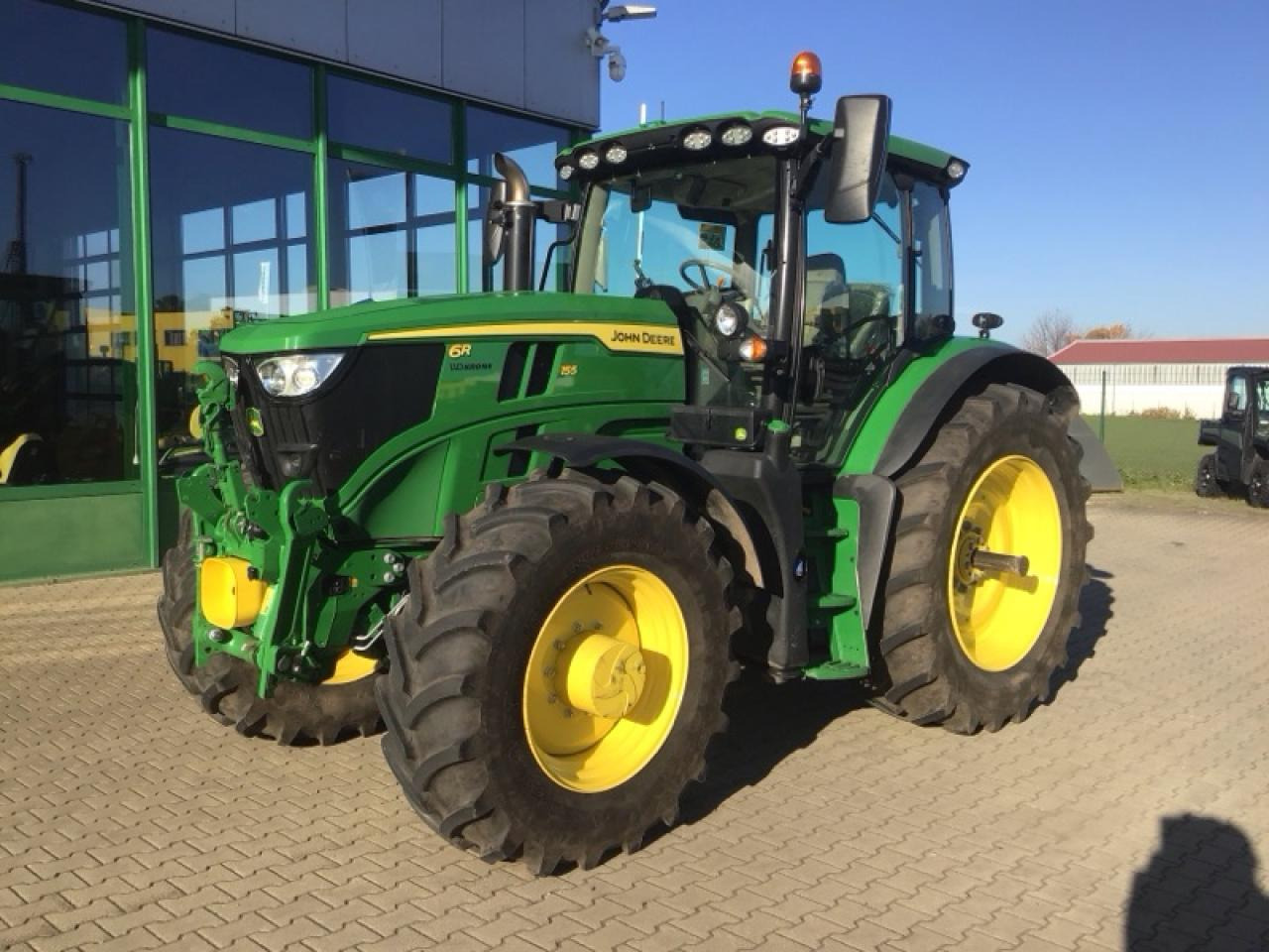 John Deere 6R 155 - Traktor: pilt 2 John Deere 6R 155 - Traktor: pilt 2
