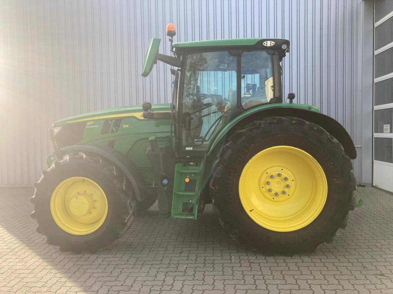 John Deere 6R 155 - Traktor: pilt 1 John Deere 6R 155 - Traktor: pilt 1