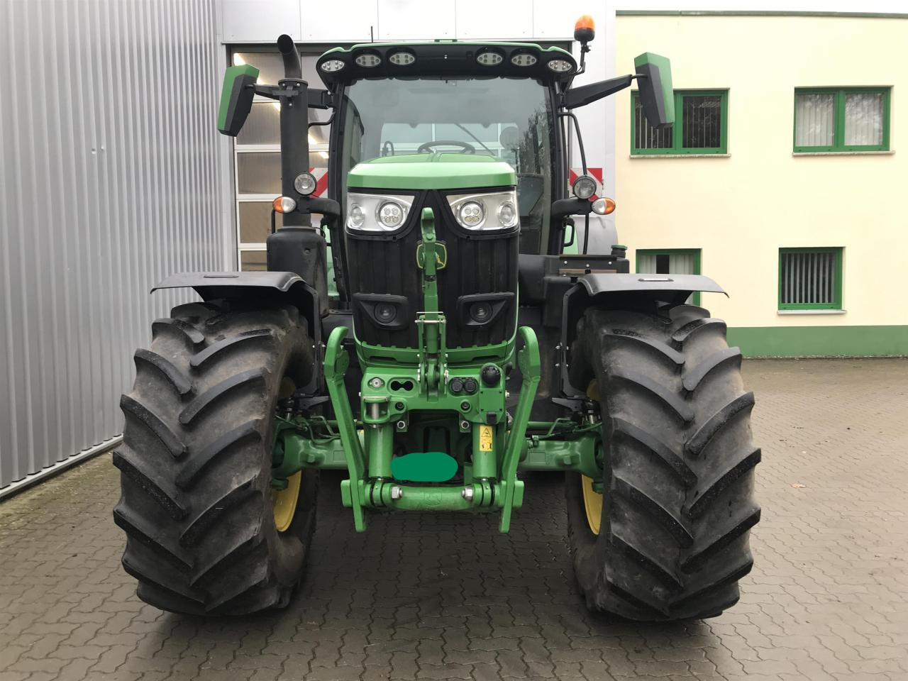 John Deere 6R 175 - Traktor: pilt 3 John Deere 6R 175 - Traktor: pilt 3