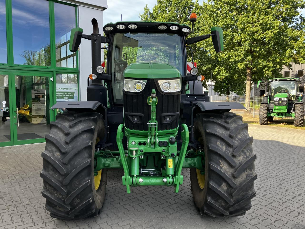 John Deere 6R 175 - Traktor: pilt 3 John Deere 6R 175 - Traktor: pilt 3