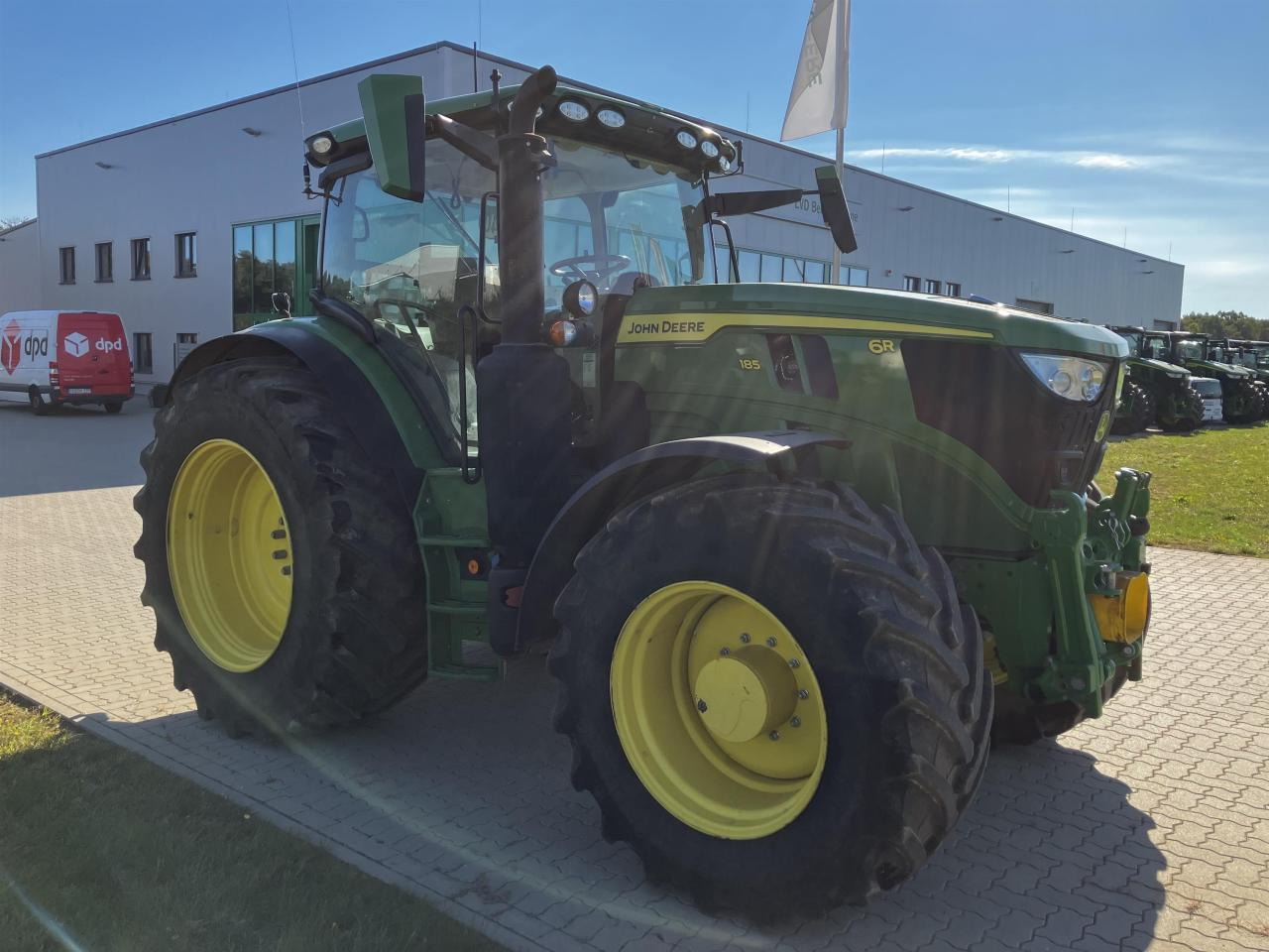 John Deere 6R 185 - Traktor: pilt 2 John Deere 6R 185 - Traktor: pilt 2