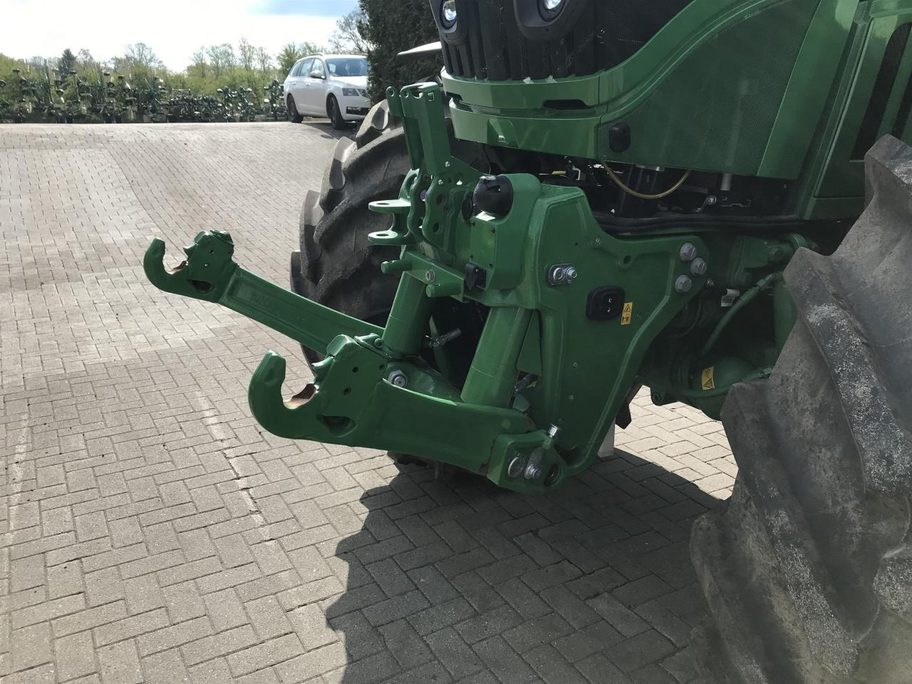 John Deere 6R 250 - Traktor: pilt 4 John Deere 6R 250 - Traktor: pilt 4