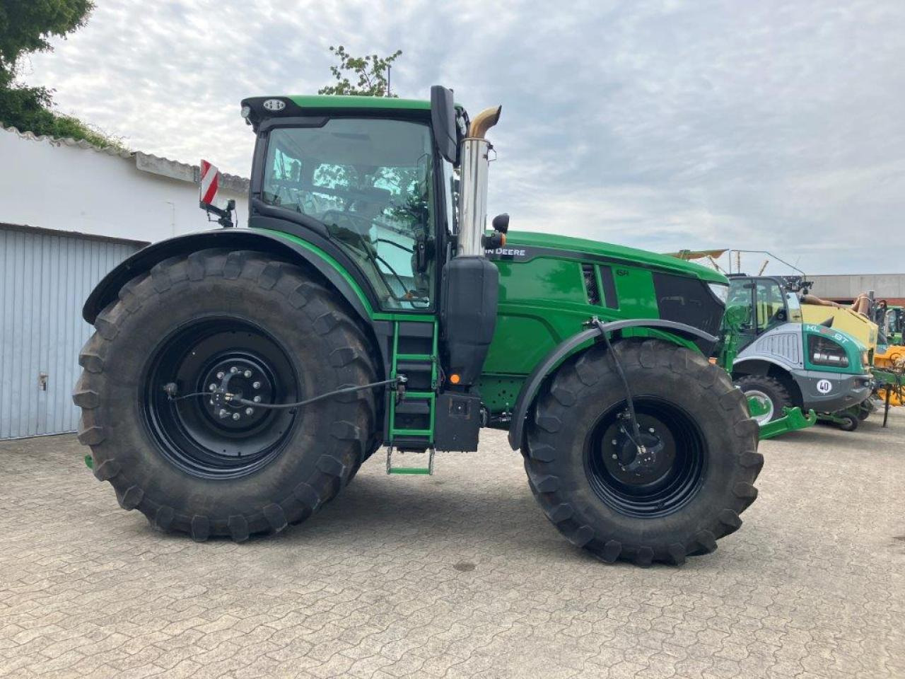 John Deere 6R 250 - Traktor: pilt 4 John Deere 6R 250 - Traktor: pilt 4