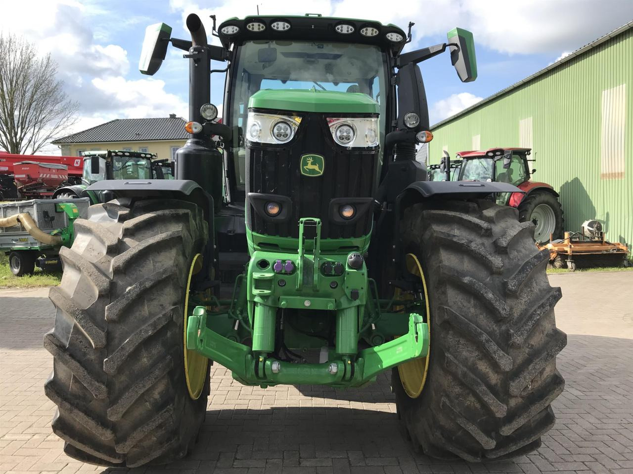 John Deere 6R 250 - Traktor: pilt 3 John Deere 6R 250 - Traktor: pilt 3