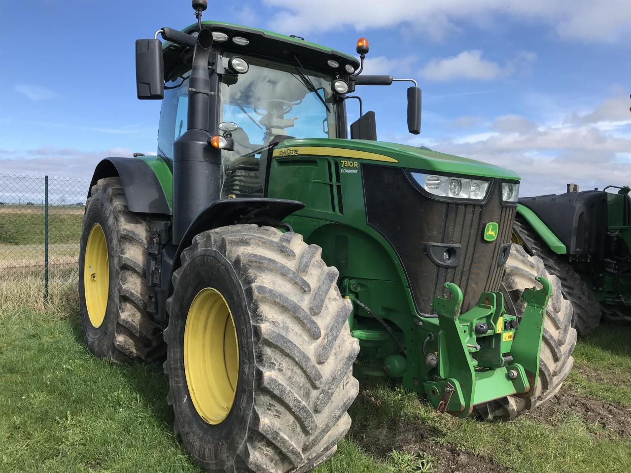 John Deere 7310R - Traktor: pilt 2 John Deere 7310R - Traktor: pilt 2